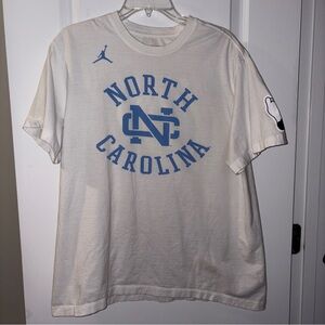 Men’s Jordan White UNC Tar Heels Short Sleeve Tee Size: XL